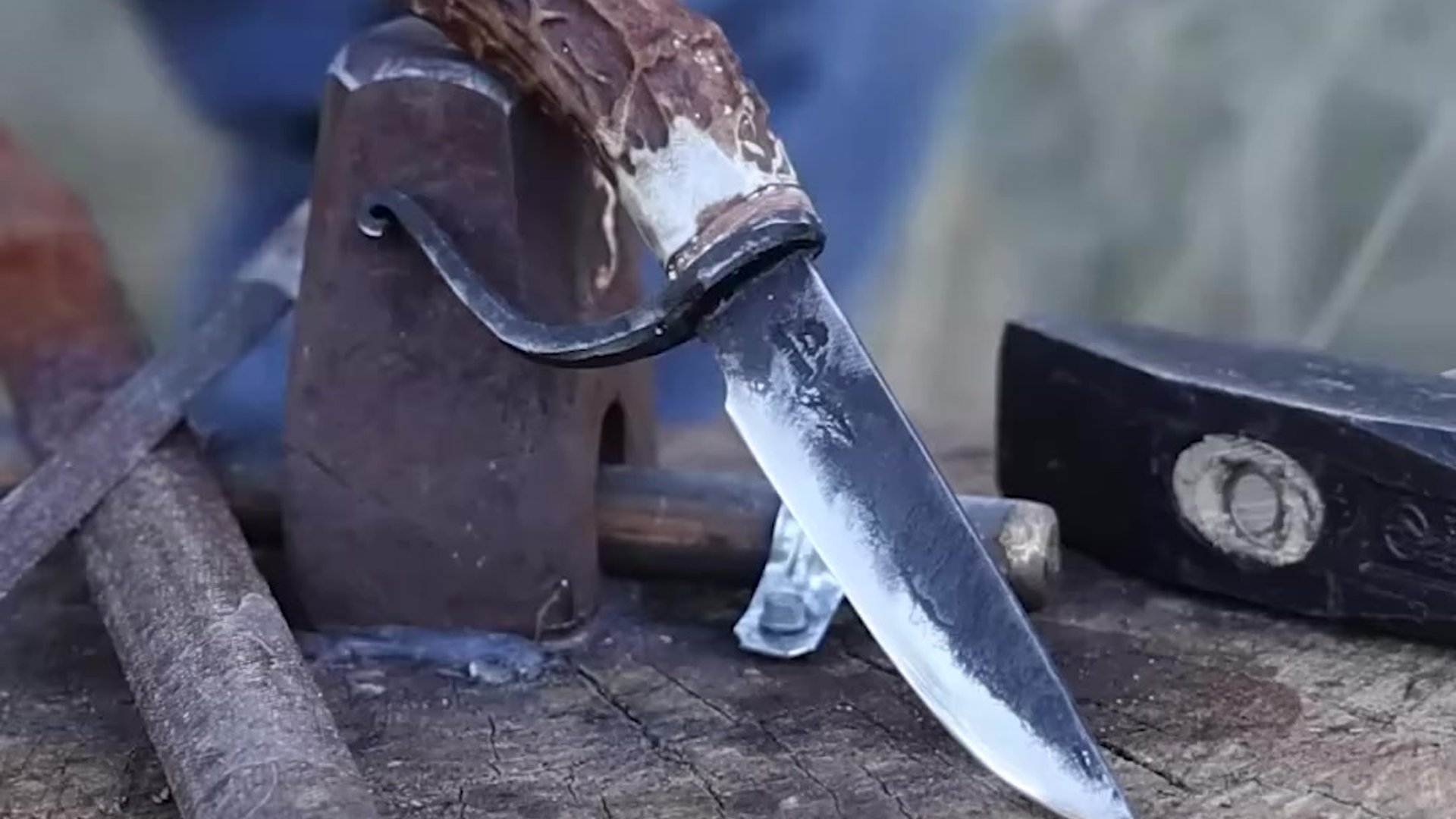 Primitive knife making process