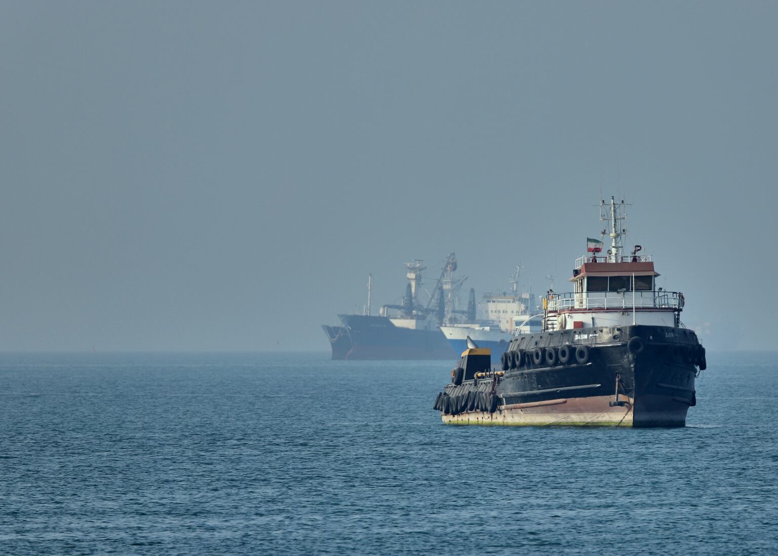 UAE says Iran has resumed attacks as the US moves to reopen the Strait ...