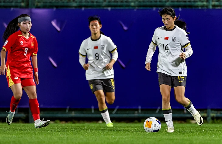 Thua Trung Quốc 0-3, U17 nữ Việt Nam chờ cơ hội ở trận gặp Myanmar