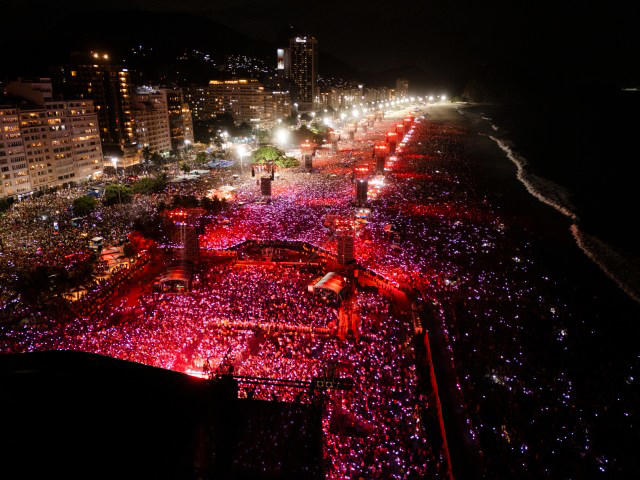 Shakira brilló en Río de Janeiro frente a más de 2 millones de fans
