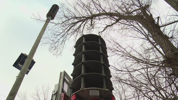 'Accidental' tornado siren blares throughout St. Louis on Monday at 1 p ...