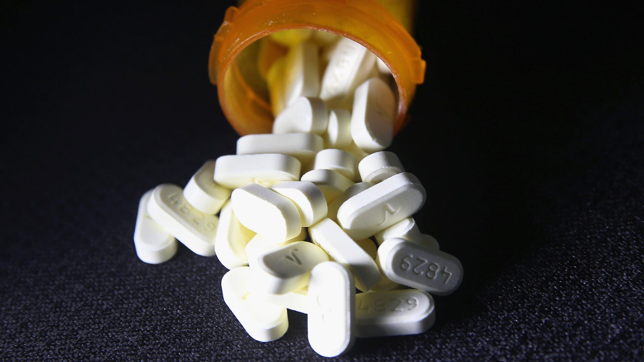 Texas doctor convicted for illegally distributing 1 million opioid ...