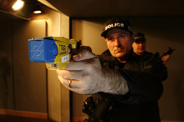 Police should all be armed with tasers to protect themselves and the public