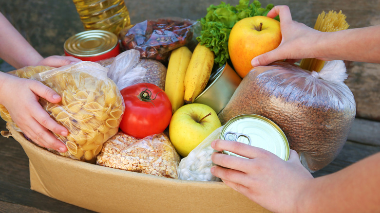 These 14 grocery stores actually donate unsold food