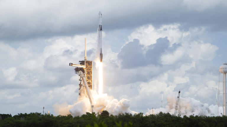 FAA will begin making space rockets pay tolls