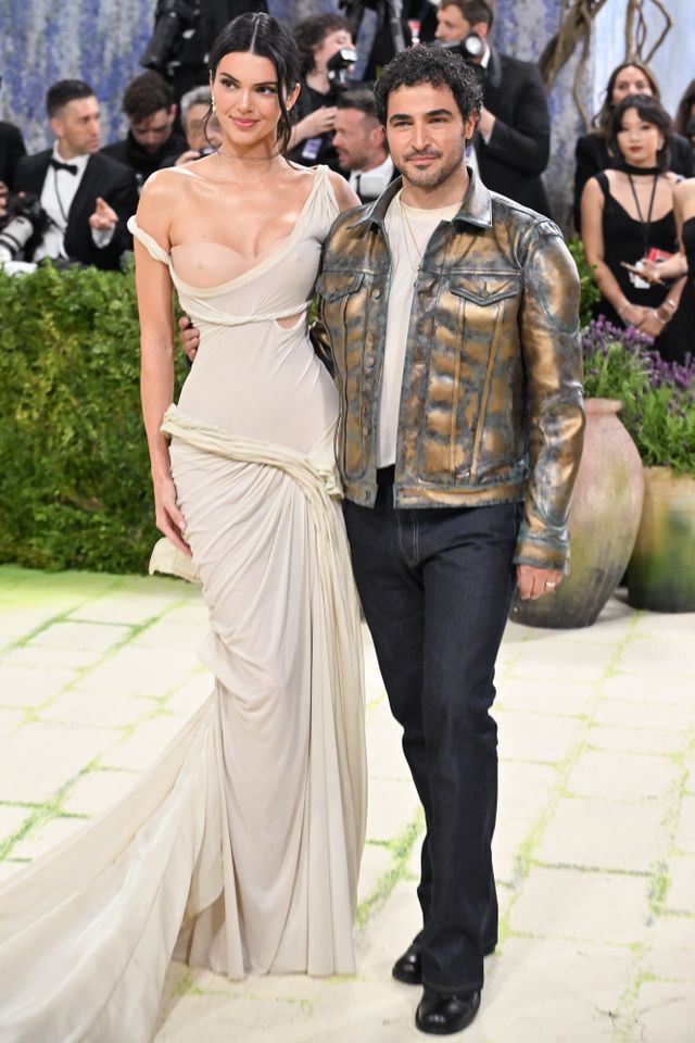 Kendall Jenner gives Grecian goddess at 2026 Met Gala in custom GapStudio  inspired by the brand's iconic T-shirt (exclusive)