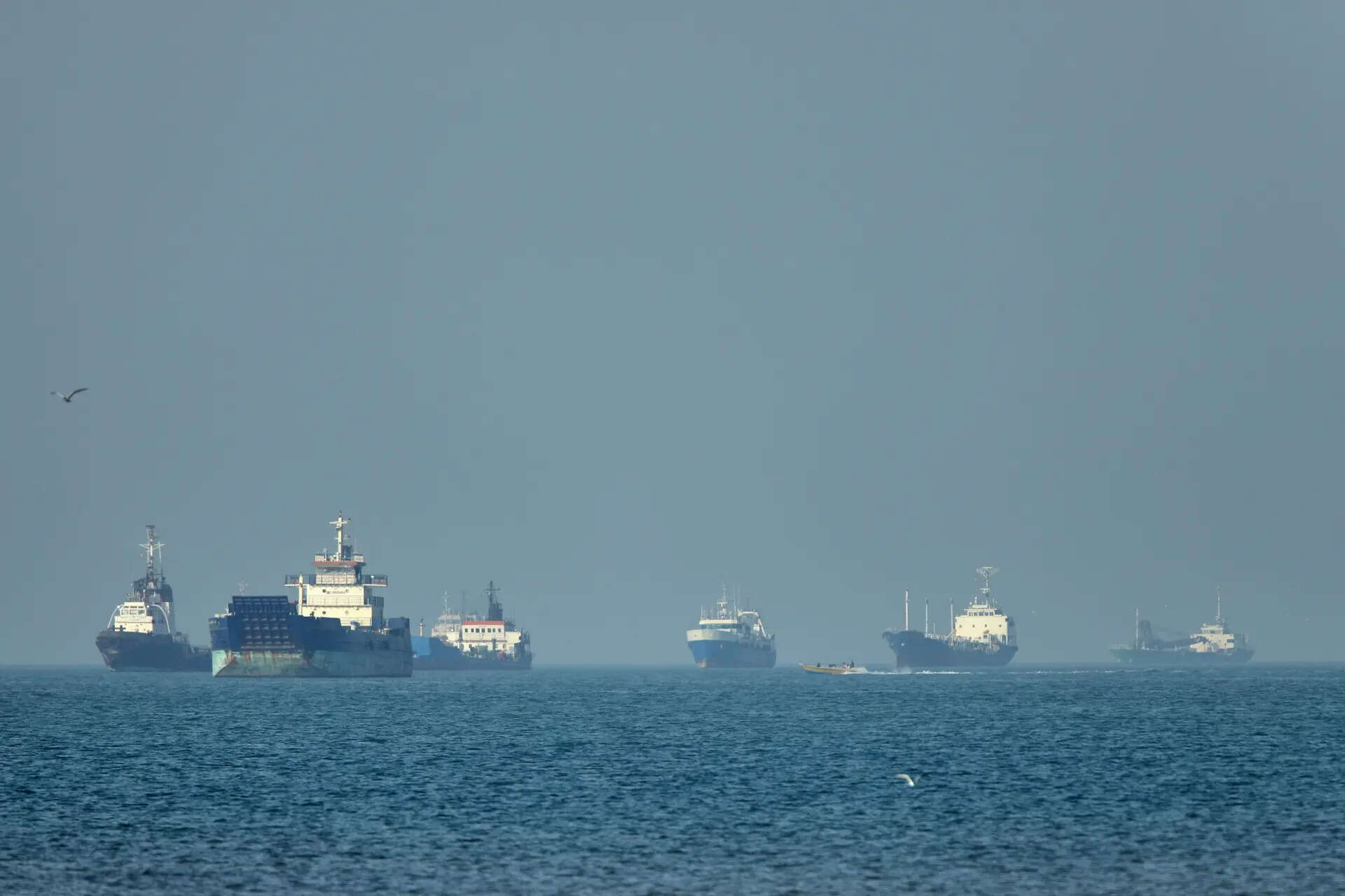 Will UAE fight back Iran? US Navy reopens Strait of Hormuz as UAE faces ...
