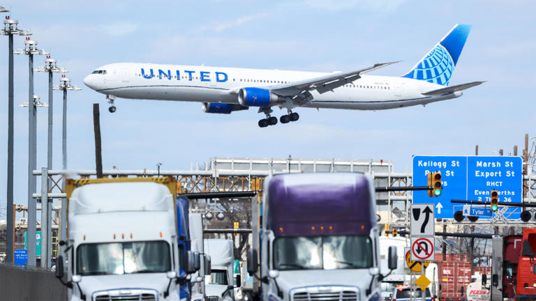 A Boeing 767 darn near landed on a tractor trailer full of bread ...