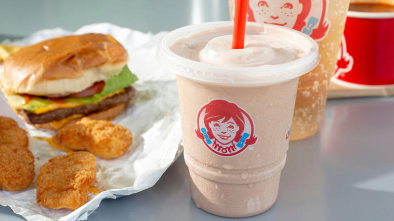 8 discontinued Wendy's items we still think about