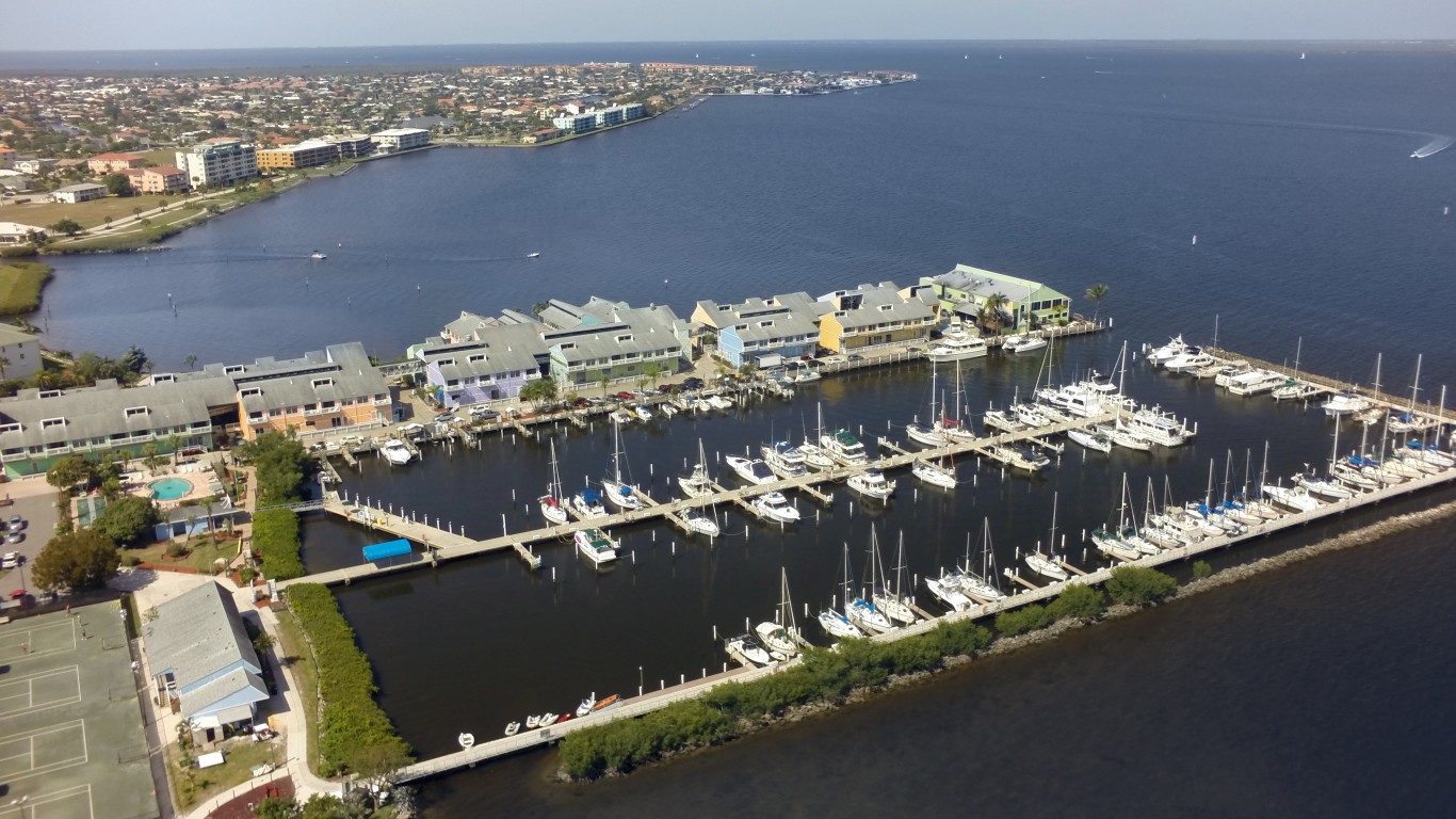 The 20 Best Cities For Retirees Looking to Downsize and Get More Bang for Their Buck