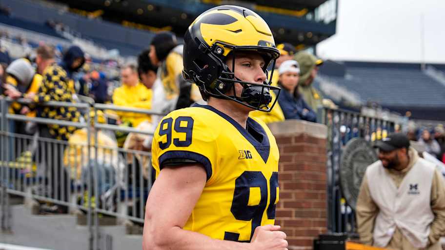 Michigan transfer kicker drills a 72-yard FG in new clip fans have to see
