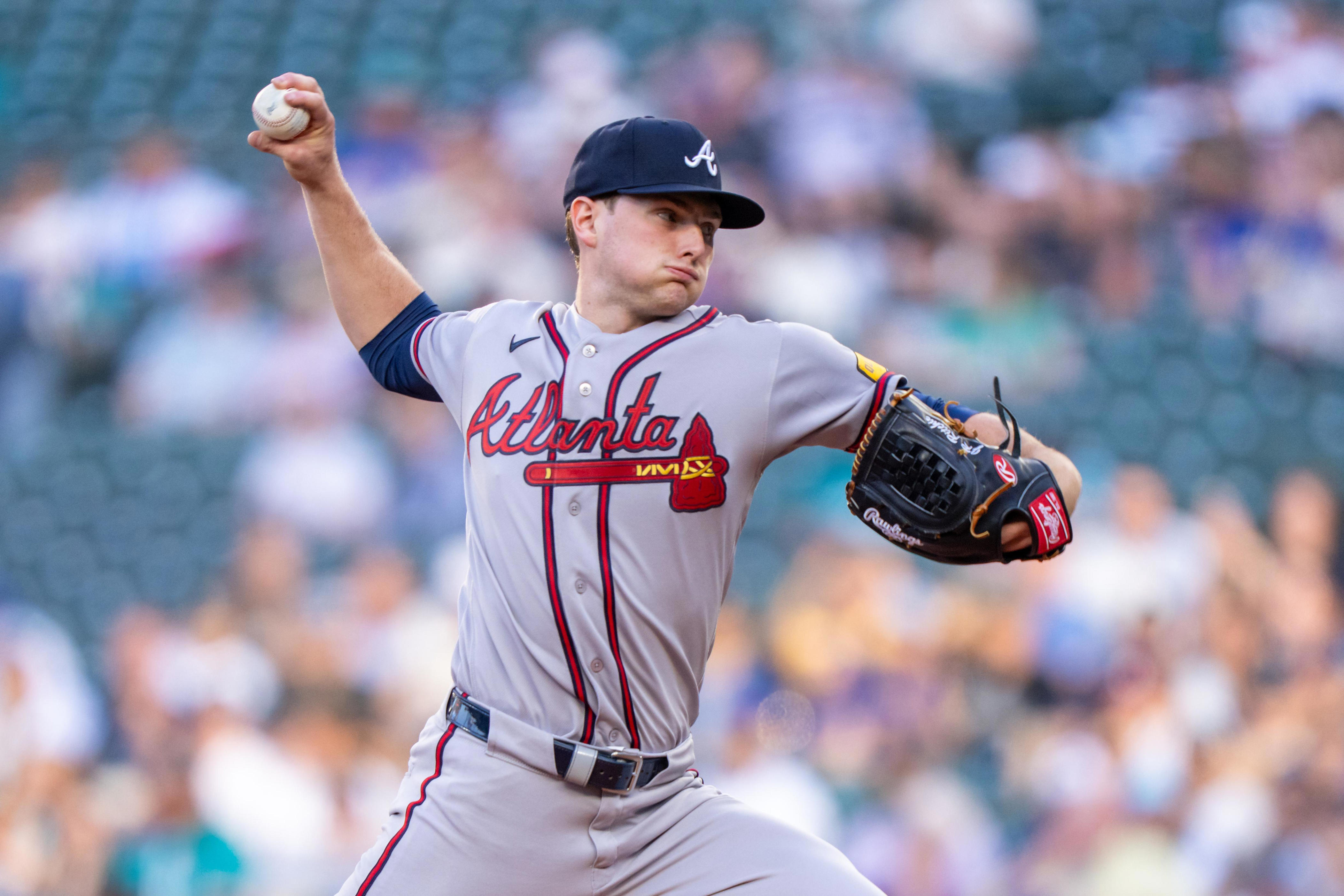 Braves hit four homers but drop series opener in Seattle, 5-4