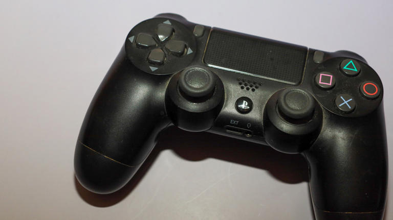 Every Sony PlayStation controller, ranked by impact