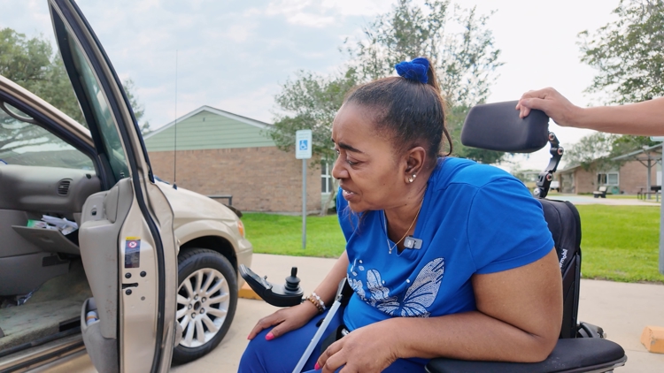 Texas woman says she has 90% less freedom after wheelchair repair went ...