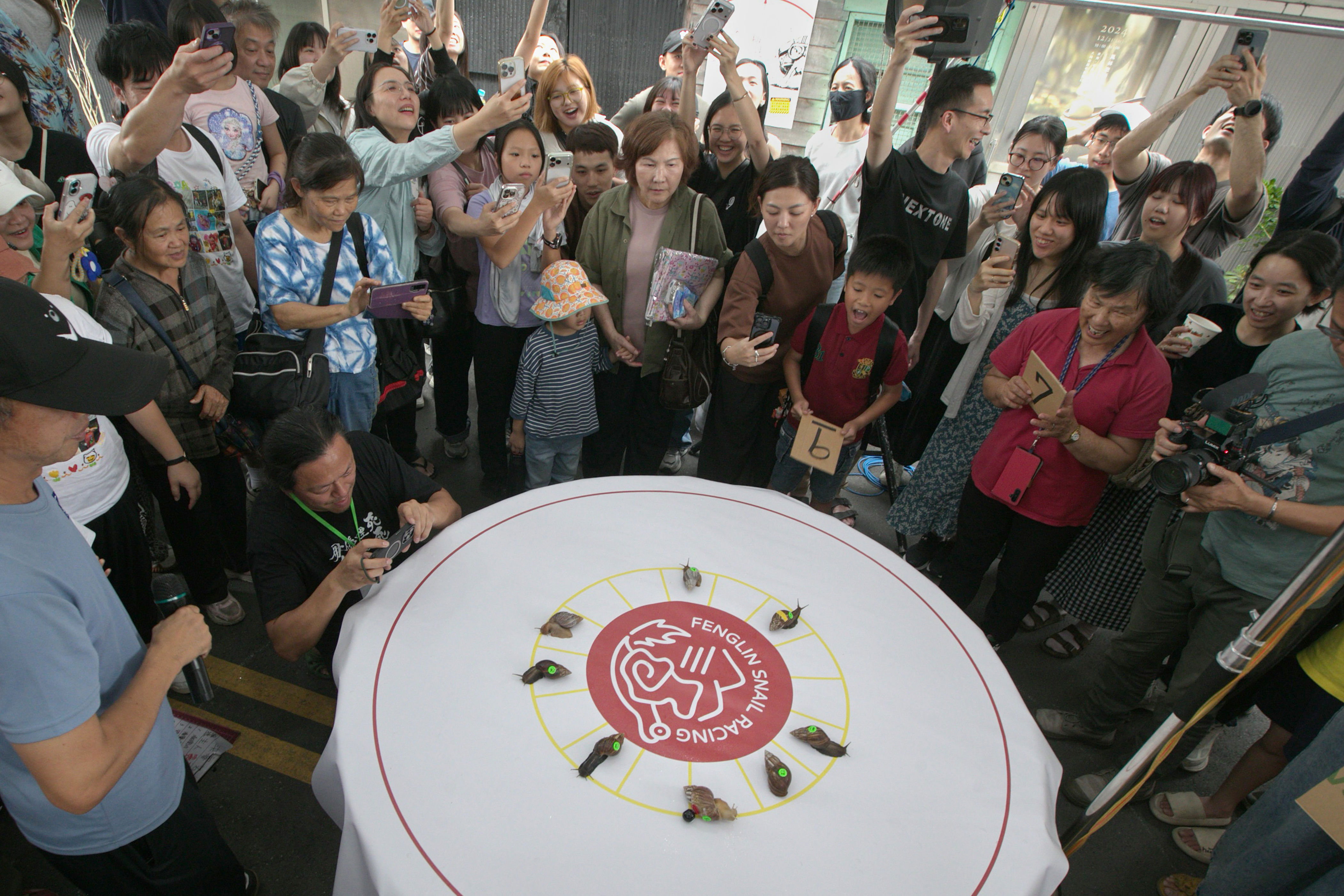 Why a Taiwan town began racing snails after devastating earthquakes