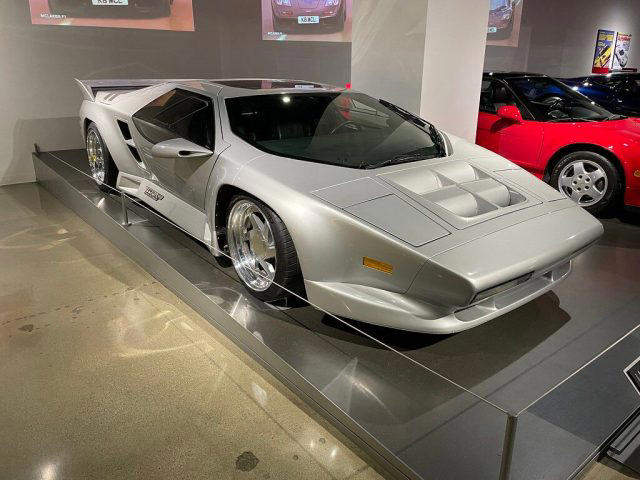 Beyond the grave: 10 awesome cars from defunct automakers