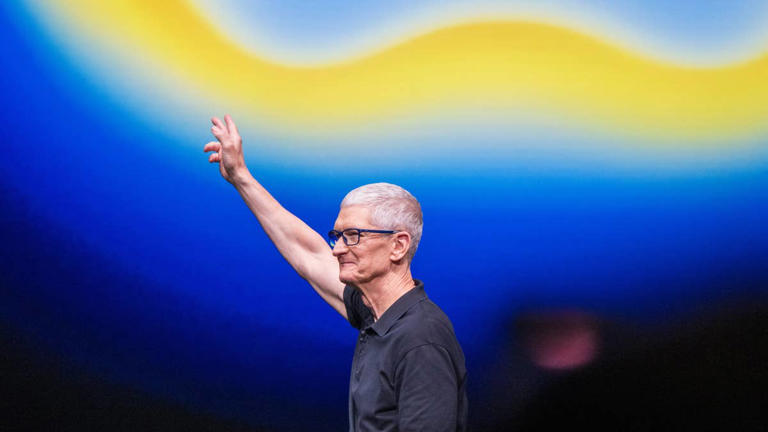 Bank of America raises Apple stock price target to $330 after strong ...