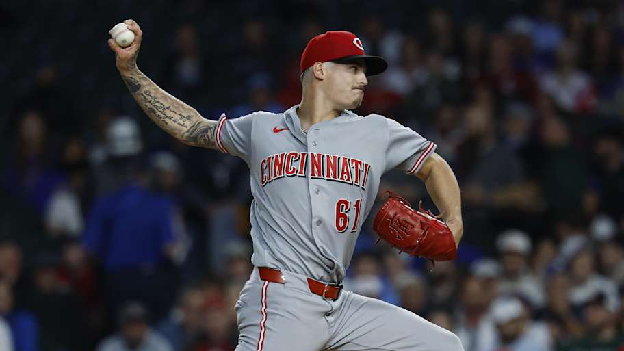 Emilio Pagan can't close, Reds lose heartbreaker vs. Cubs