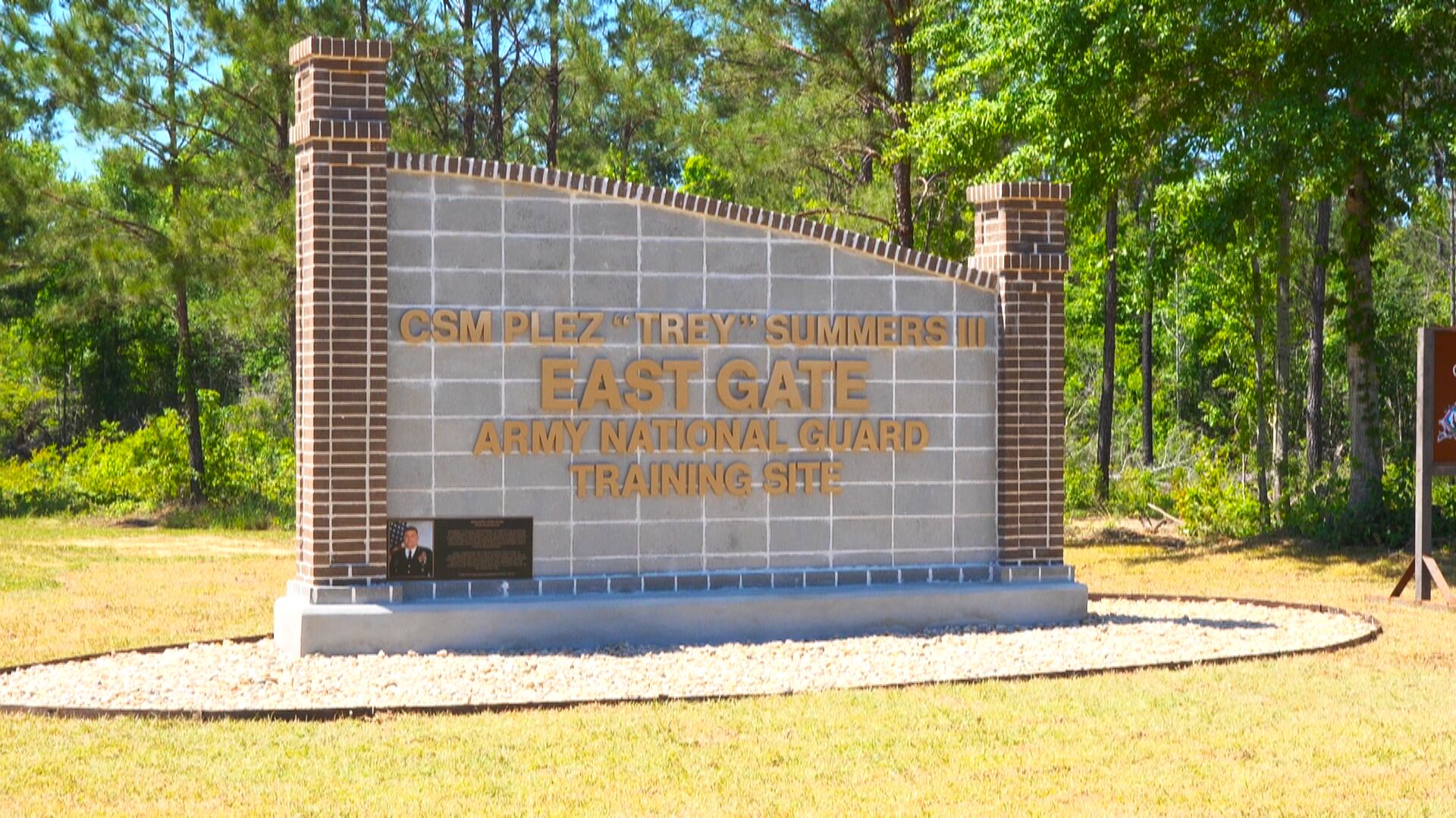Camp Shelby dedicates East Gate to CSM Plez 'Trey' W Summers III ...