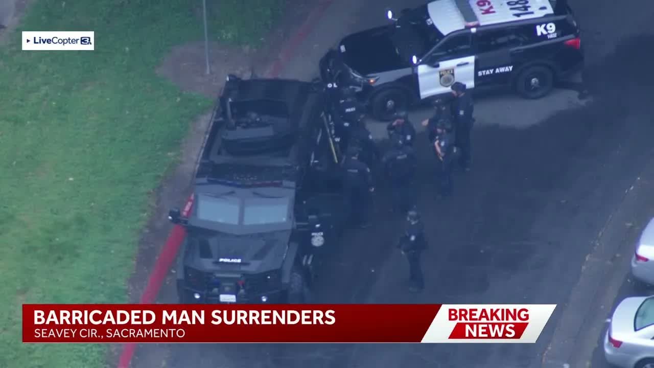 Barricaded suspect surrenders after Sacramento standoff