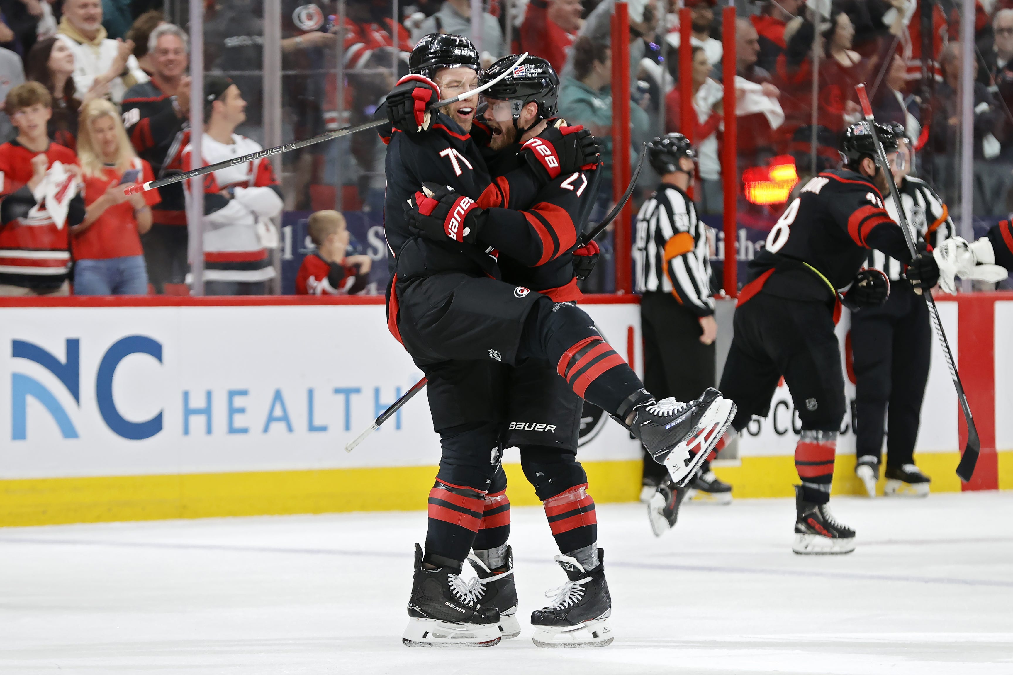 https://img-s-msn-com.akamaized.net/tenant/amp/entityid/AA22odt6.img?w=768&h=512&m=4&q=75