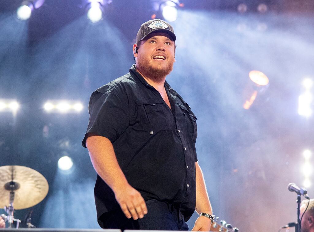 Luke Combs concerts at Lambeau Field: What to know