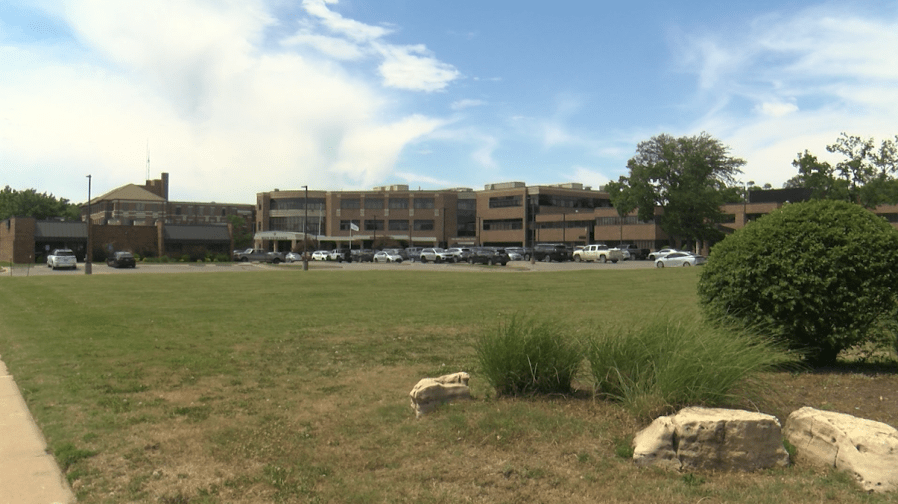 Voters weigh 1% sales tax that could bring $3.5 million annually to El ...