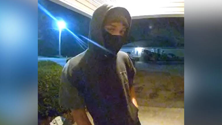 Onslow County deputies seeking man accused of flashing doorbell camera