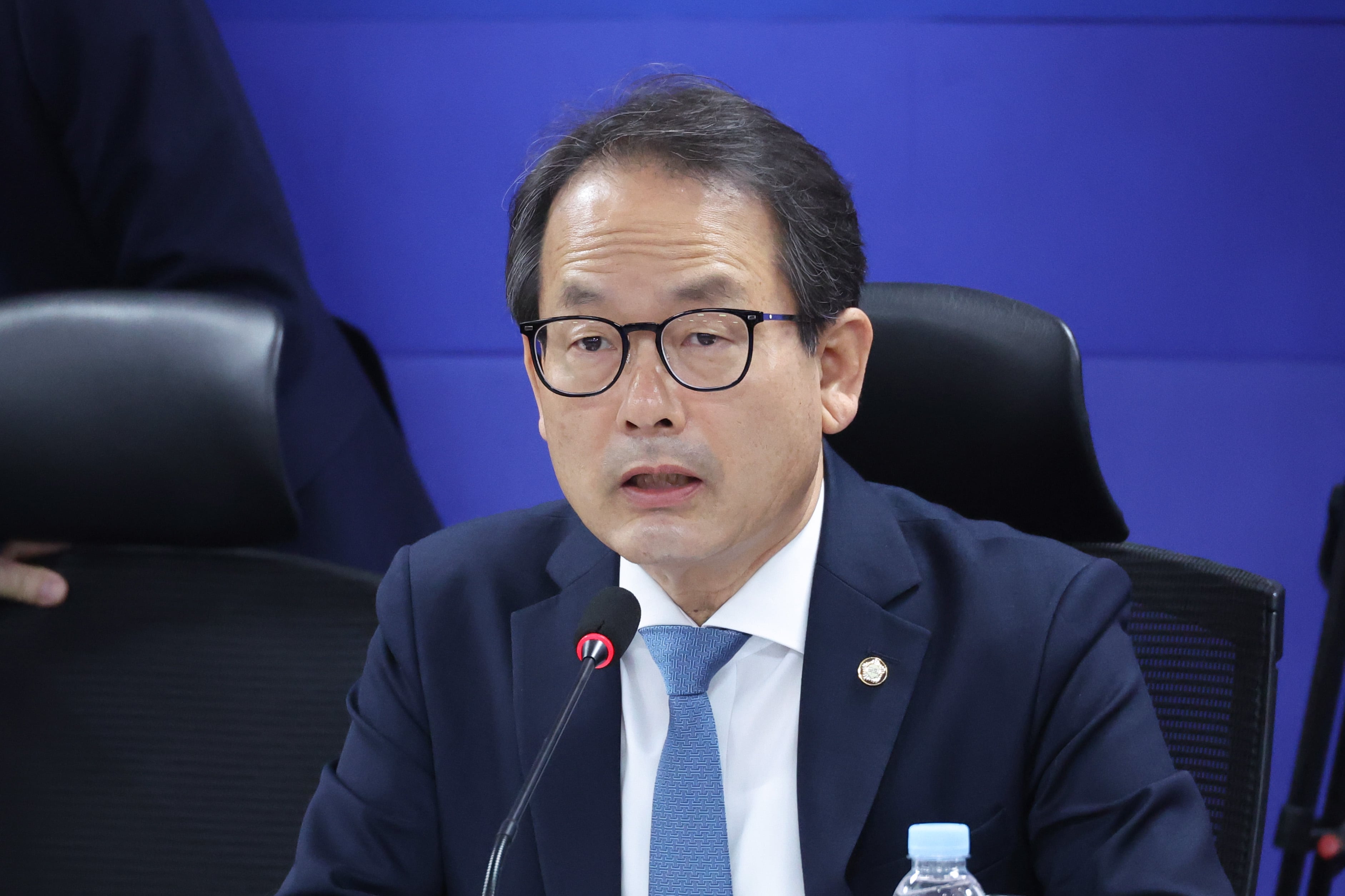 Democratic Party prioritizes crew safety in Hormuz vessel explosion