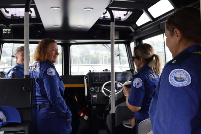 2 volunteers die during rescue after boat capsizes off Australia’s New ...