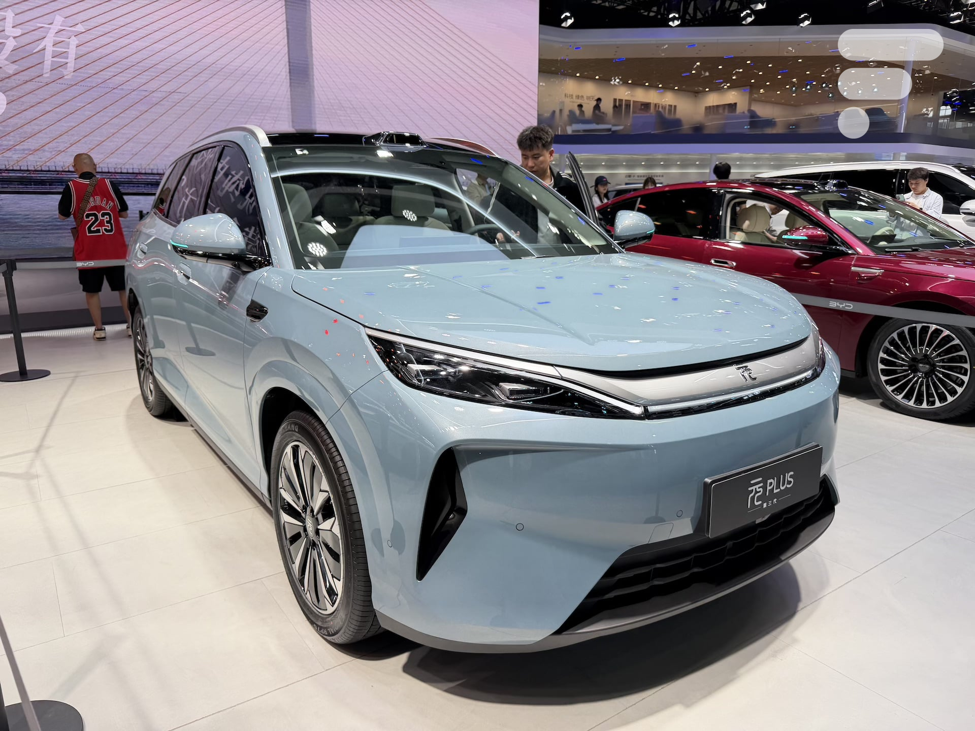 j-ai-vu-le-byd-atto-3-chinois-qui-se-recharge-en-5-minutes-pourquoi