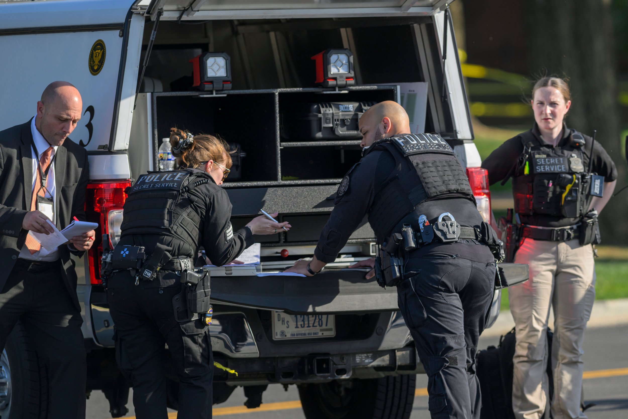 Child injured in crossfire after Secret Service shootout near White House