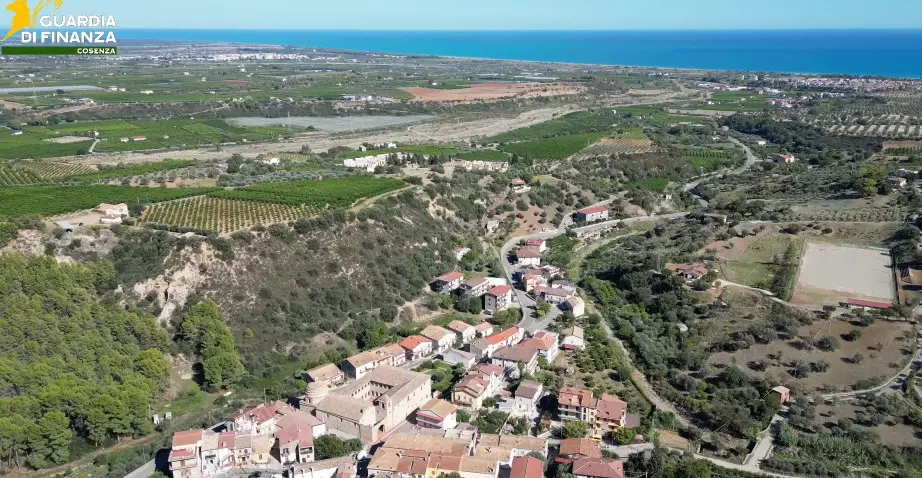 Gdf sequestra complesso turistico nel Cosentino, danno erariale da 30 ...
