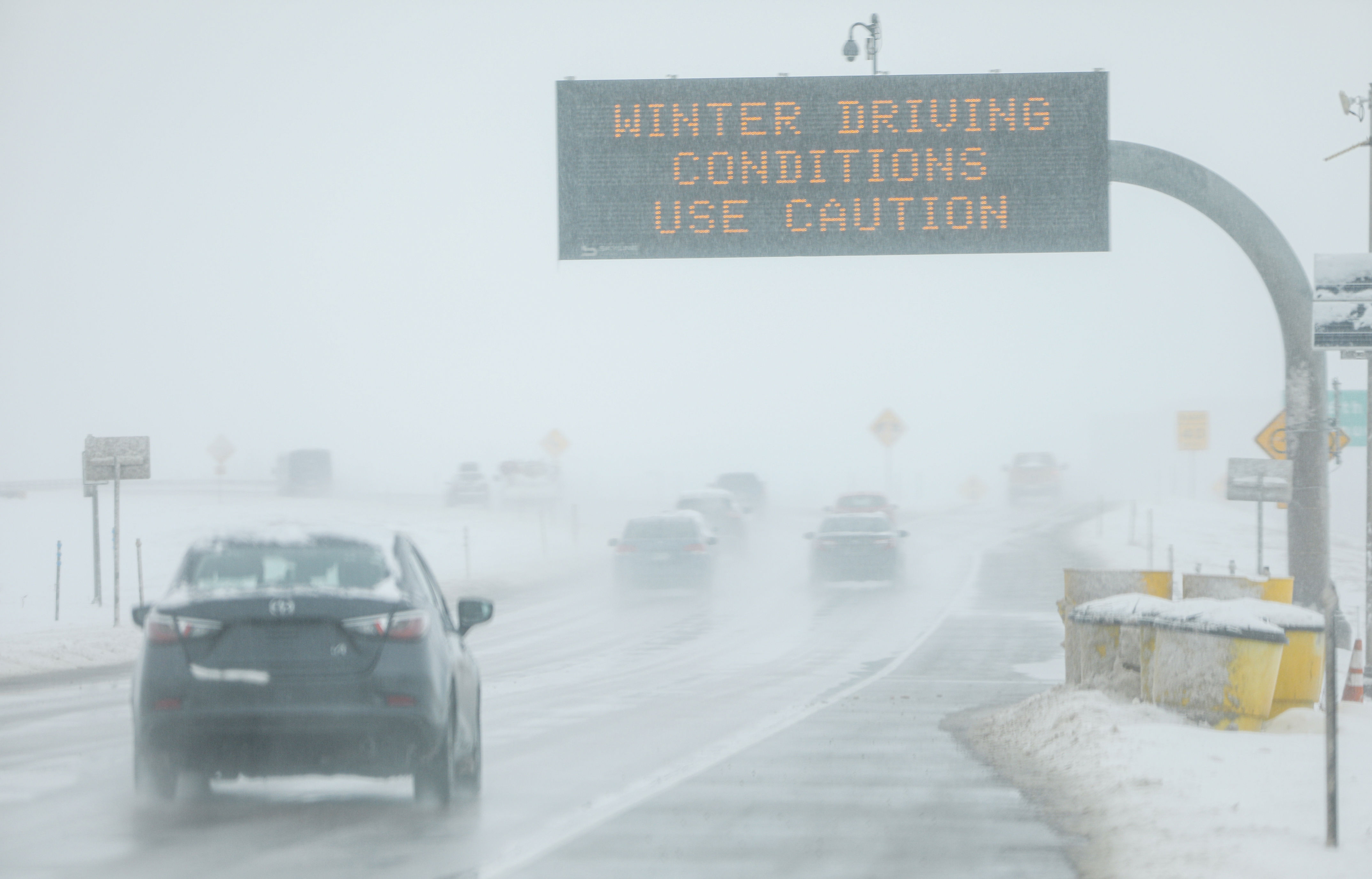 Heavy snow warning as 30 inches to hit: "Hazardous"