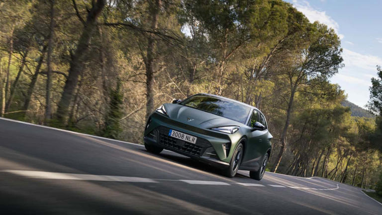 Al volante del nuevo CUPRA Raval VZ con 226 CV y mucha personalidad