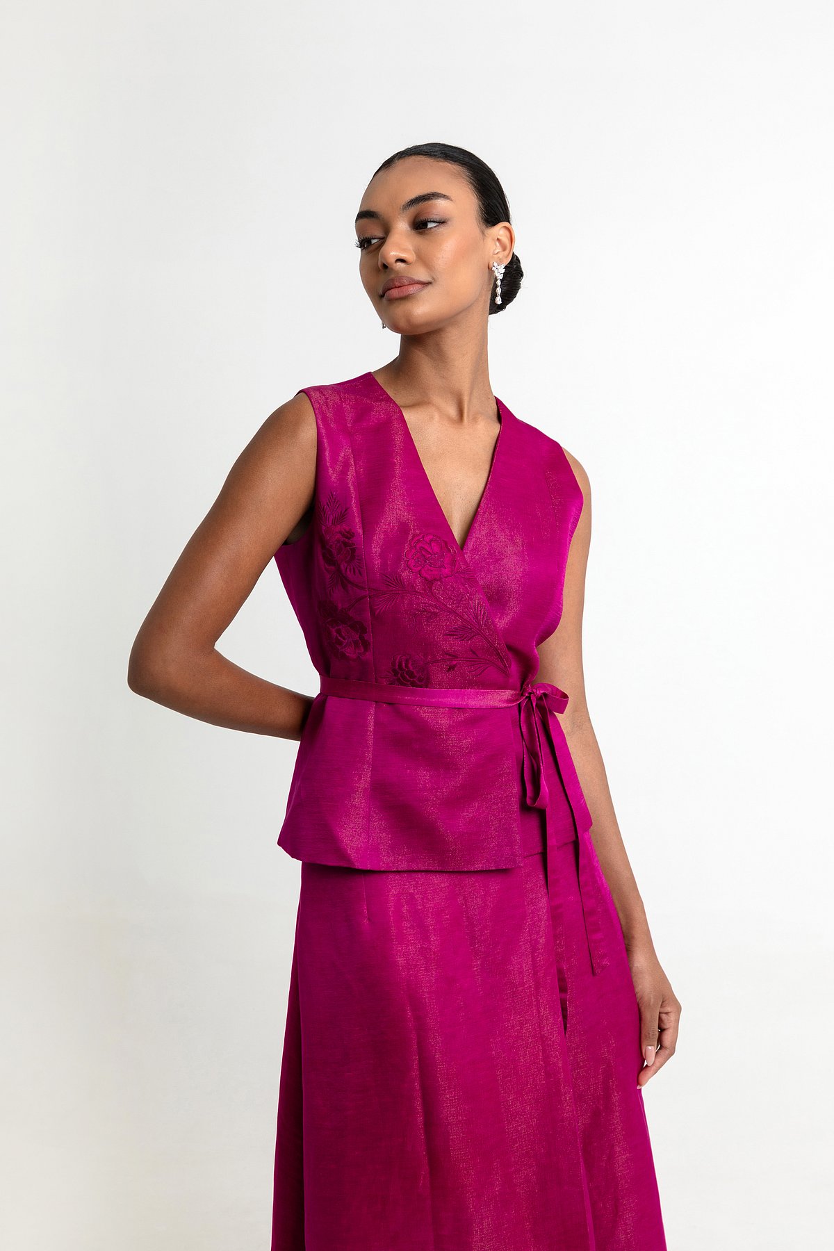 Raison d'Etre Atelier's new collection has clean cuts in luminous shades