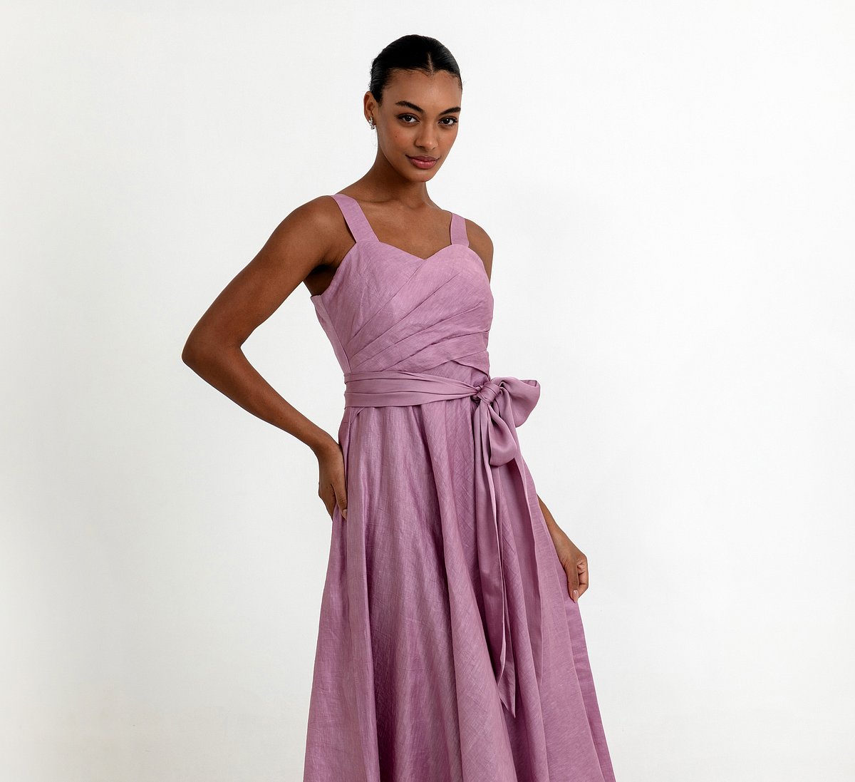 Raison d'Etre Atelier's new collection has clean cuts in luminous shades