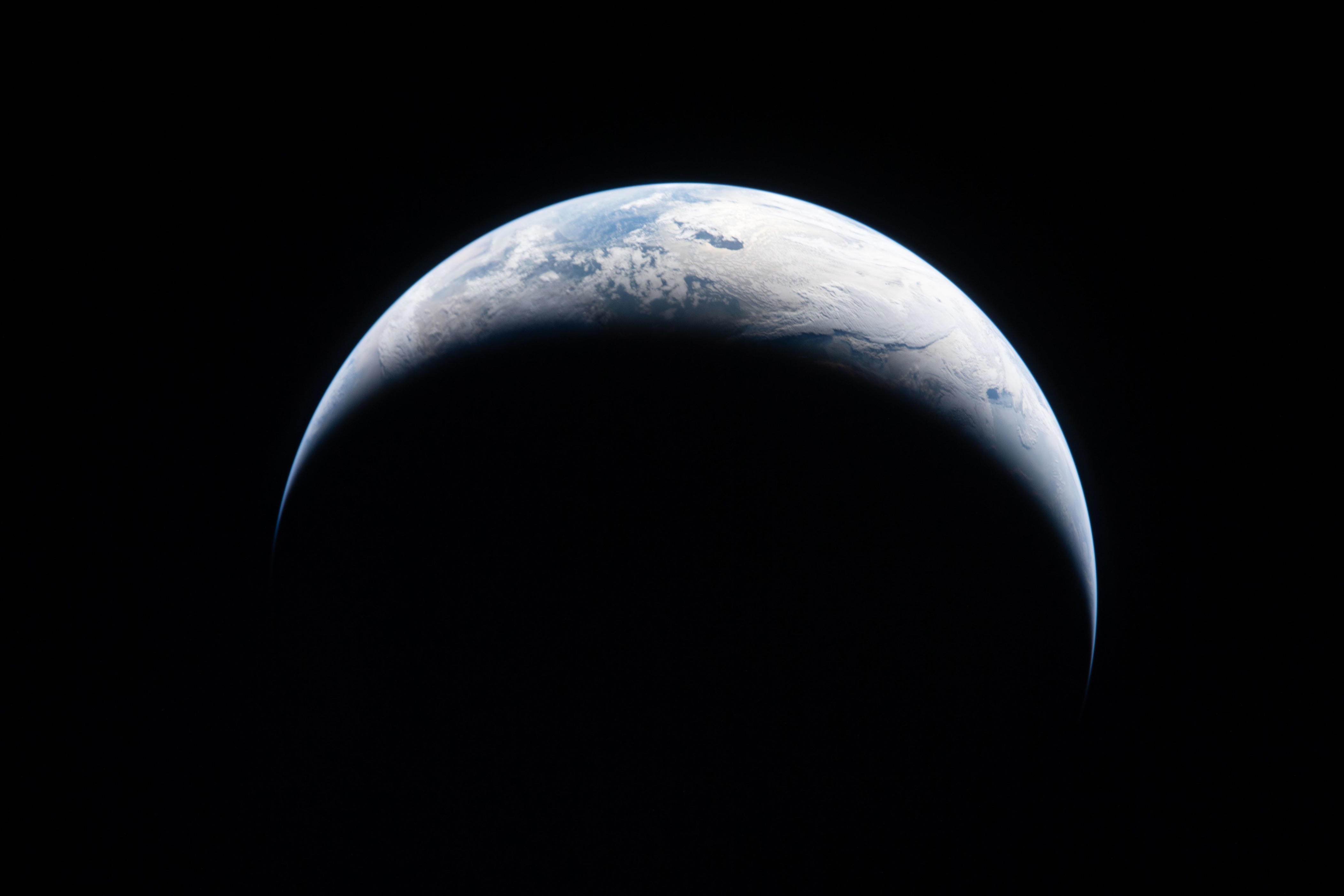 NASA releases thousands more Artemis II photos. Here are the best.