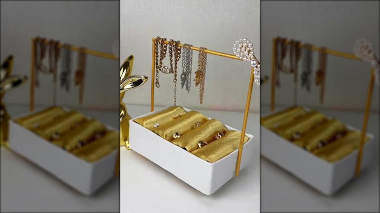 Turn empty toilet paper rolls into a clever solution to keep jewelry ...