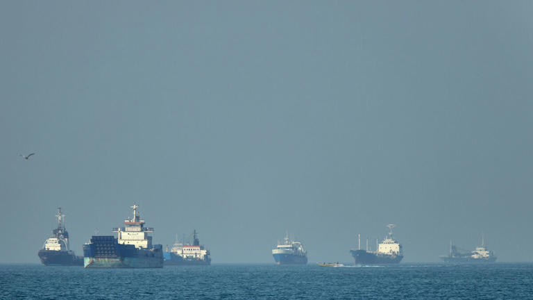 US attempt to open Strait of Hormuz tests fragile Iran war ceasefire
