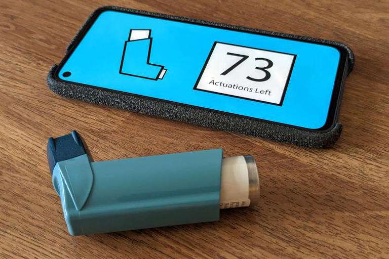 'Call your GP' alert issued to anyone using blue salbutamol inhaler for ...