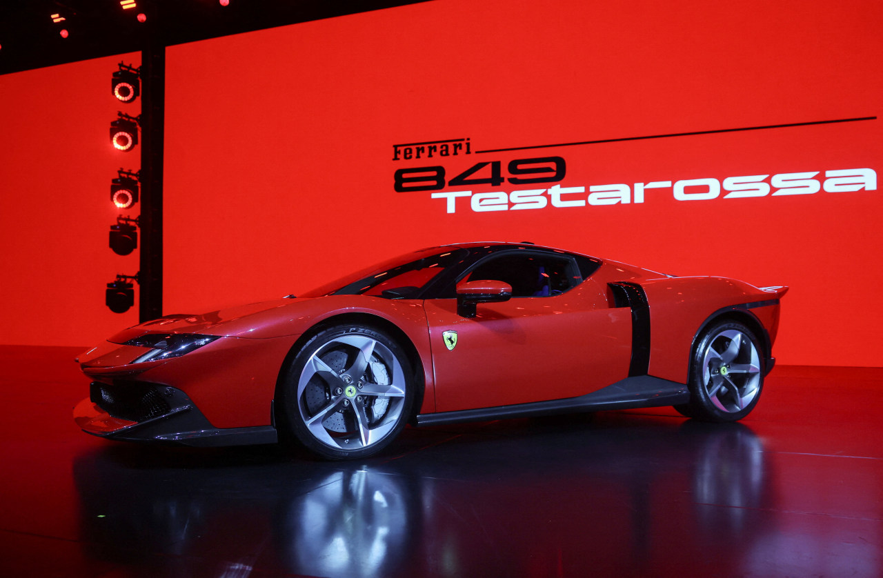 Ferrari maintains guidance as new models help boost demand