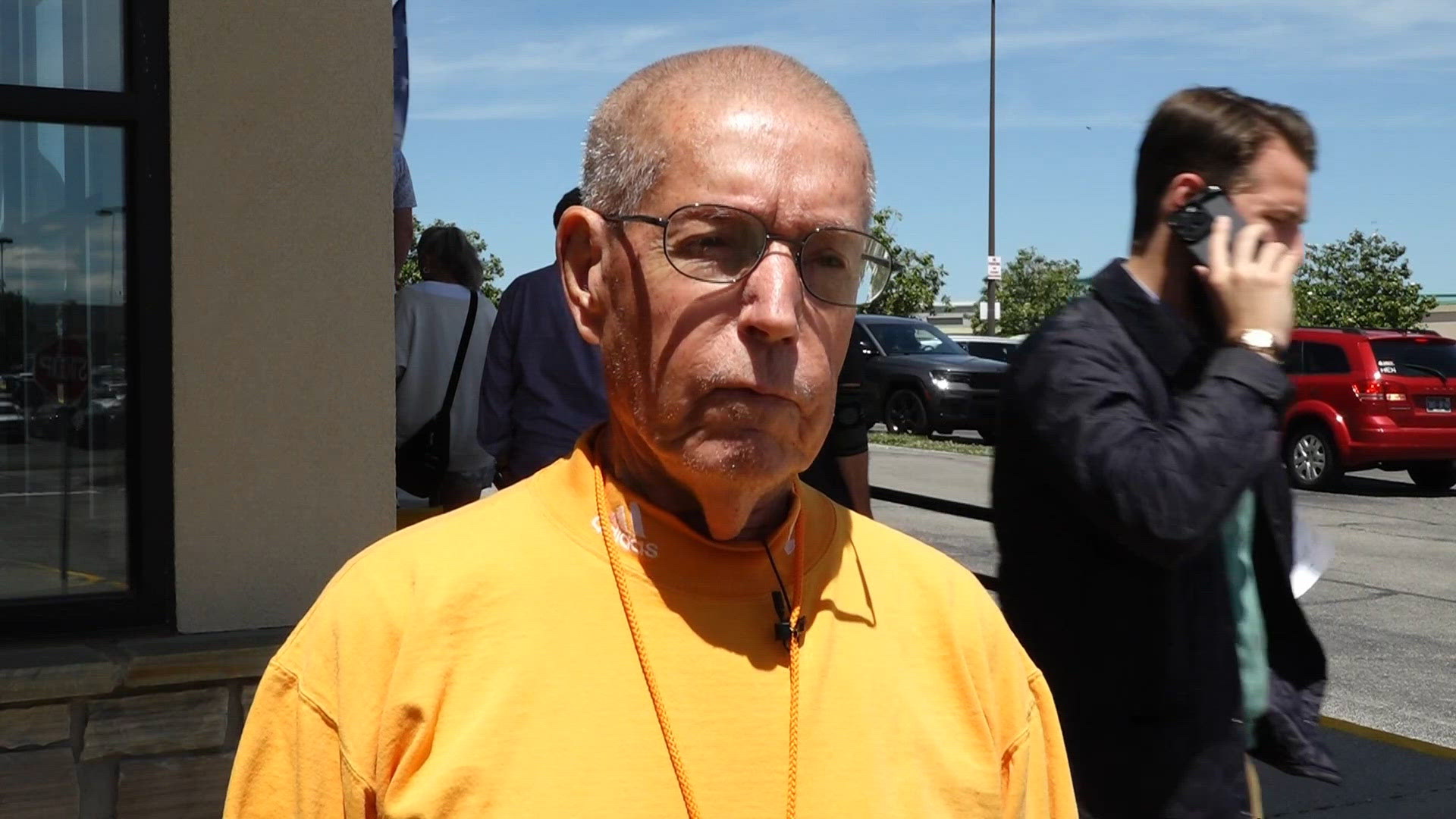 Knox County man shows his patriotism at the polls