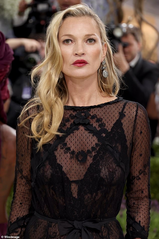 Hands never lie! Expert reveals the stars betrayed by ageing fingers ...