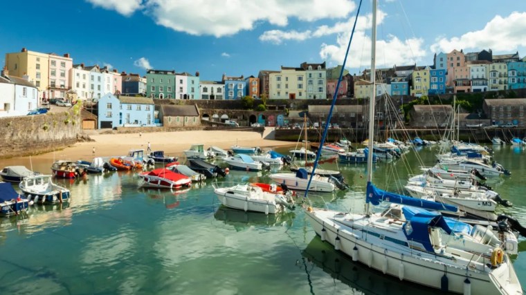UK 'staycation' demand rises as airlines told they can cancel flights