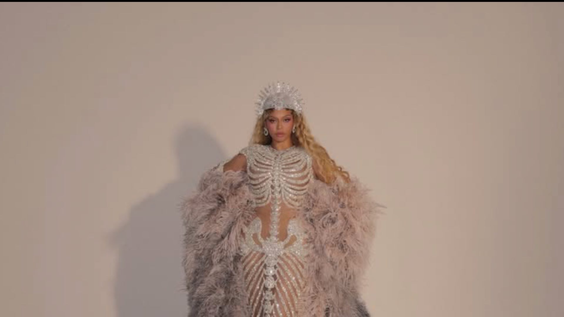 Beyoncé feiert ein spektakuläres Comeback mit einem diamantenen ...