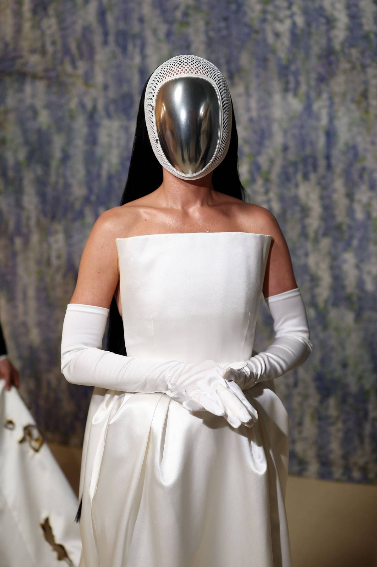 A máscara de Katy Perry na Met Gala tinha um significado (e não era só ...