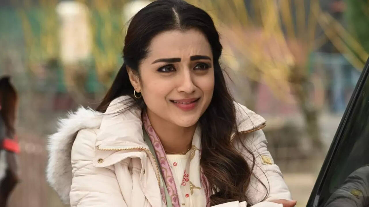 Trisha Krishnan net worth: Looking at Rs 85 crore fortune of Thalapathy ...
