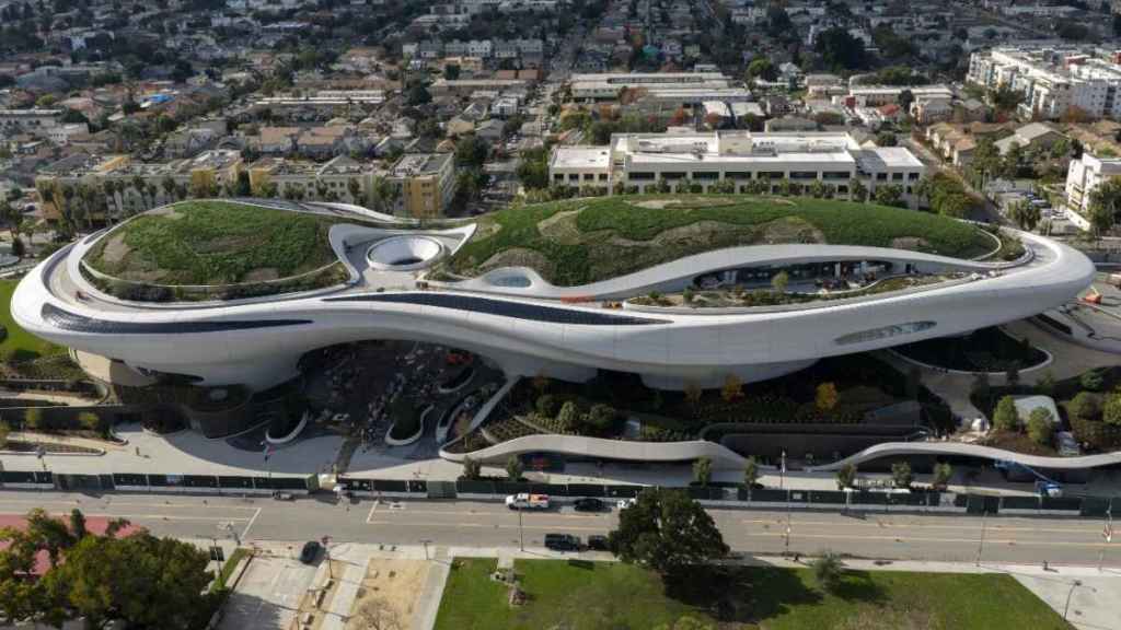 Star Wars Reveals Lucas Museum's 1st Ever Cinema Exhibit With Name ...