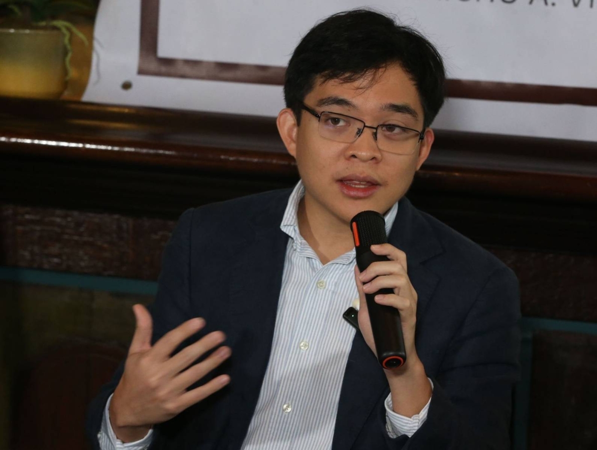 Leviste accuses Executive Secretary Recto of spending billions for ...